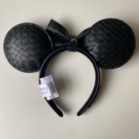 Black Woven Ear Headband - Picture 2 of 3